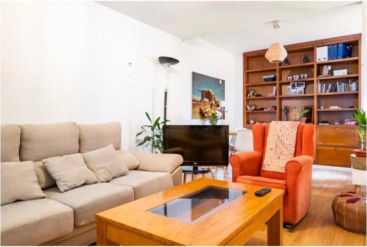Acogedora Habitacion En Apartamento Compartido Amplio Y Centrico Гранада Экстерьер фото